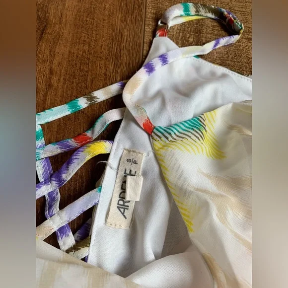 Bright Fun Romper - Picture 2 of 4